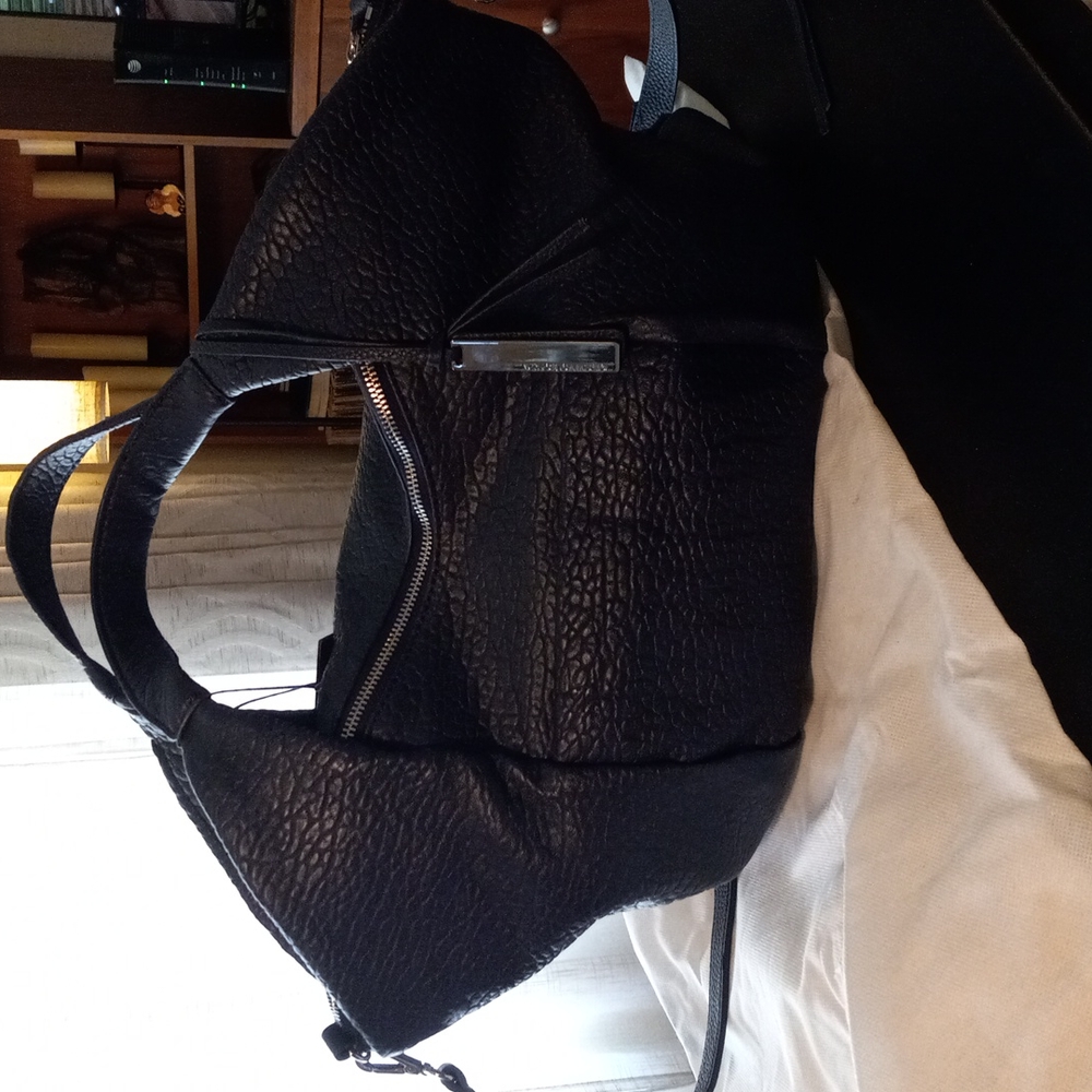 Handbag - Picture 1 of 14